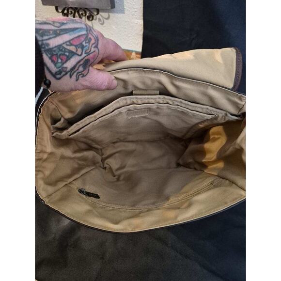 Kenneth Cole Reaction Brown Leather Backpack Laptop Bag Satchel Academia - Picture 10 of 13